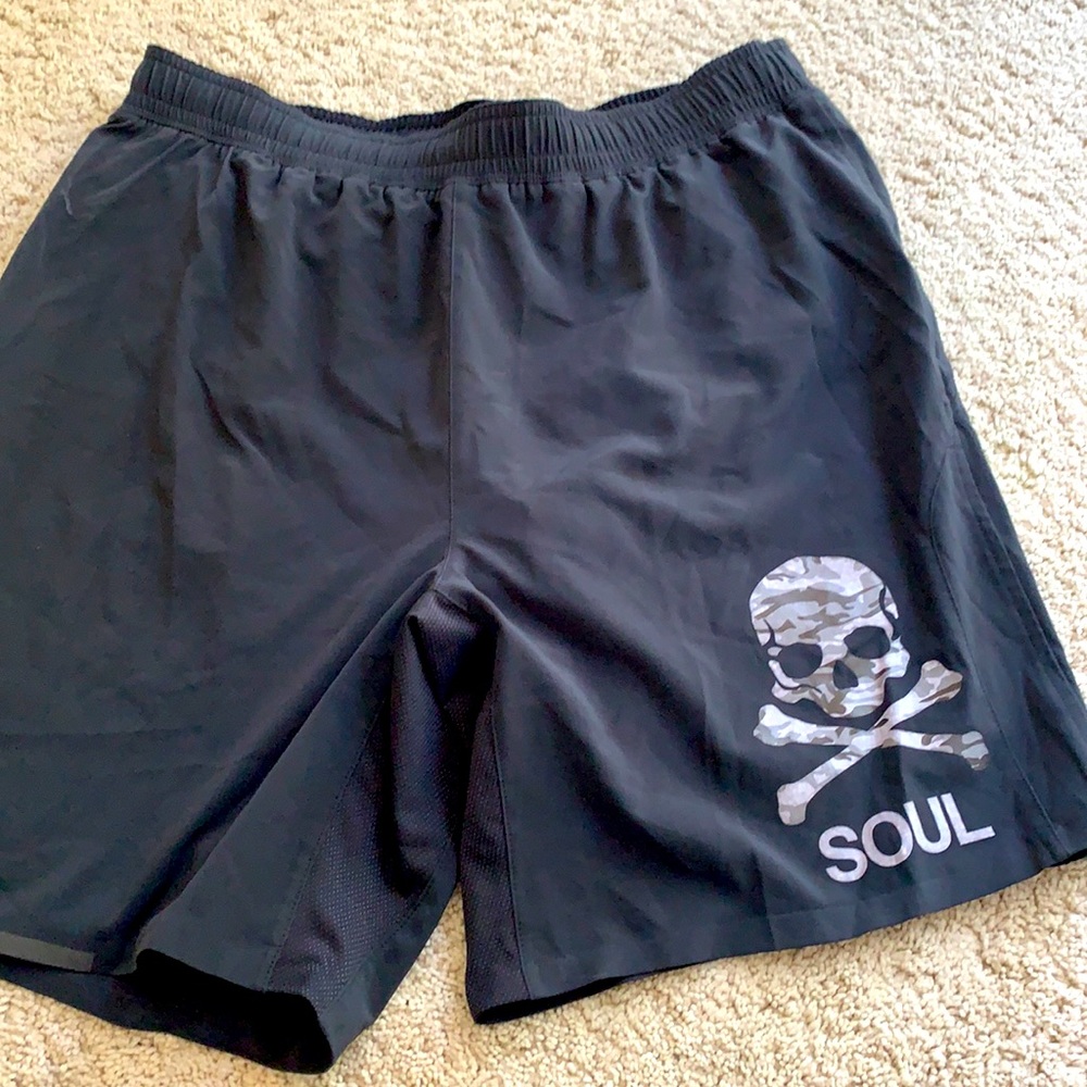 SOULCYCLE men’s athletic shorts